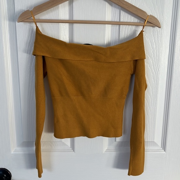 Dynamite off the shoulder top - Picture 5 of 5